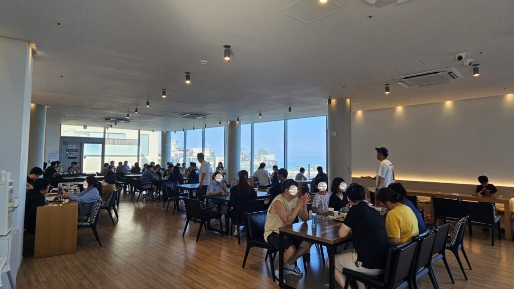 부산 기장 일광 카페 헤이든, 탁 트인 바다가 예쁜 대형 오션뷰 카페 7 기장 헤이든 6
