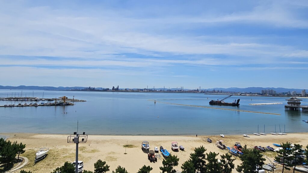바다전망과 회전목마가 있는 영일대해수욕장 오션뷰 카페, 오브레멘 17 오브레멘 14 8
